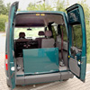 Ford Connect mit Bodenwanne, kurzer Alu-Rampe und Heckabsenkung