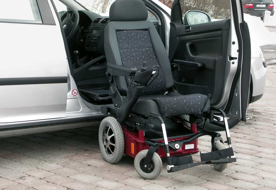 Einstiegs- & Aufstehhilfen / Schwenksitze – Behindertengerechter Umbau